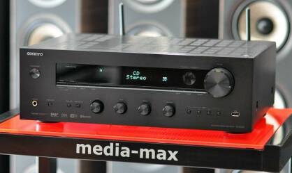 Onkyo TX-8250 z DAB+ Wi-Fi Bluetooth DTS Play-Fi (czarny)